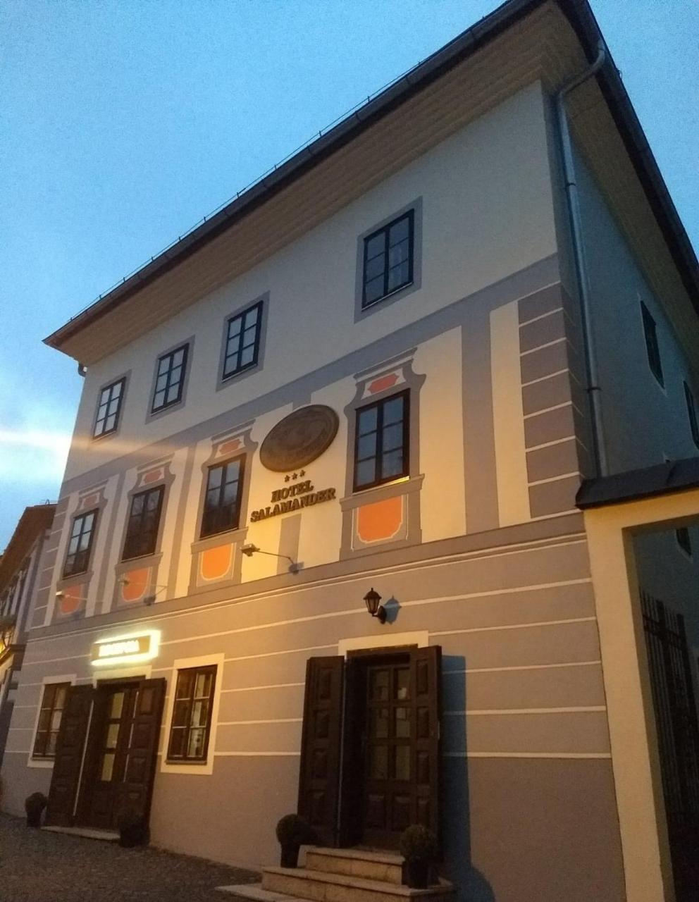 Hotel Salamander Banska Stiavnica Exterior foto