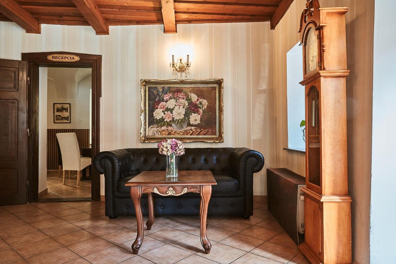 Hotel Salamander Banska Stiavnica Exterior foto