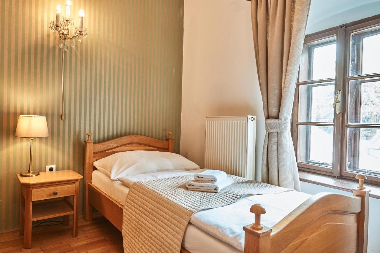 Hotel Salamander Banska Stiavnica Exterior foto